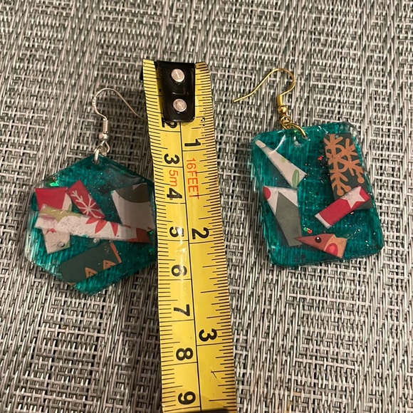 XMAS Handmade Festive Medium Holiday Earrings Green Rectangle - Picture 7 of 10